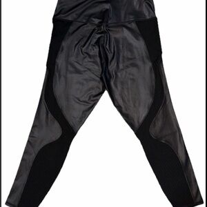 NWT Fabletics black faux leather leggings ribbed panel high-waisted moto gym 2XL
